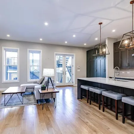 Immaculate Brand New Condo Downtown Chicago Exterior photo
