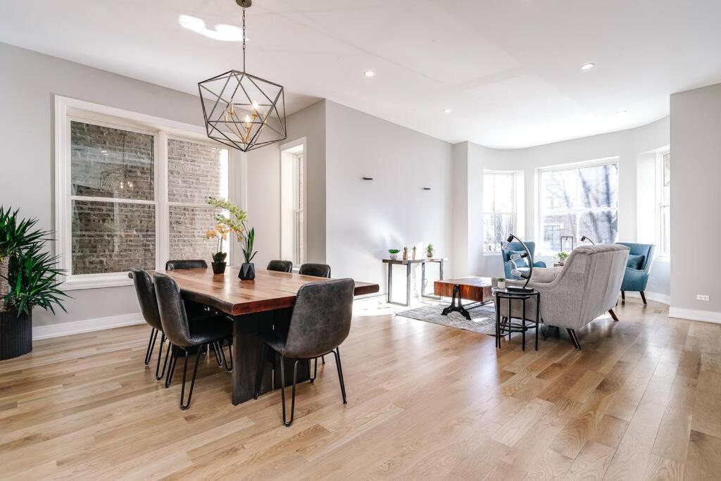 Immaculate Brand New Downtown Apartment Chicago
