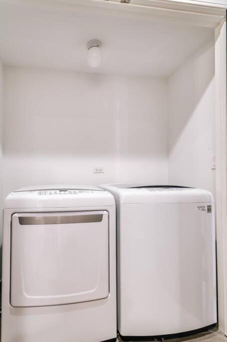 Immaculate Brand New Downtown *