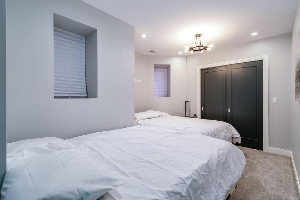 Apartment Immaculate Brand New Downtown *
