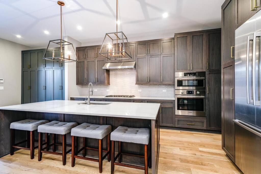 Immaculate Brand New Downtown *